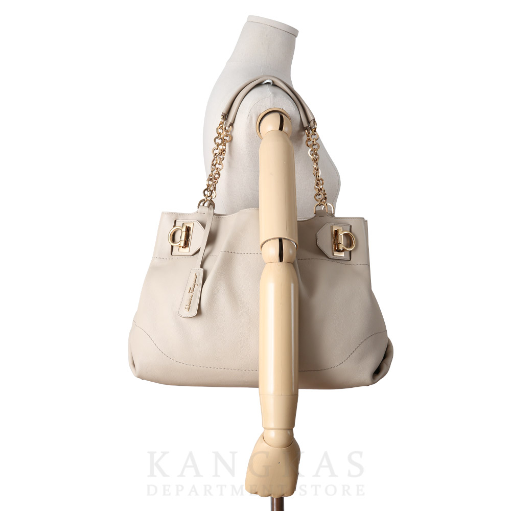 FERRAGAMO(USED)페레가모 간치니 버클 체인 토트백